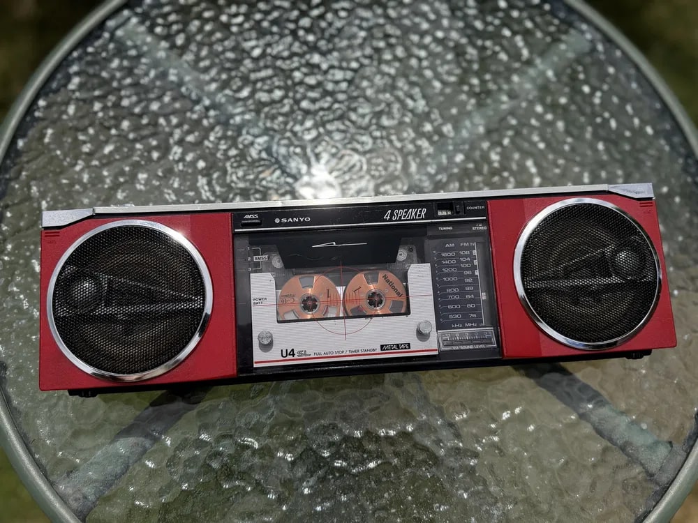 Весна Sanyo U4 SL Rare Vintage Boombox Serviced Cassette AM/FM Radio Portable