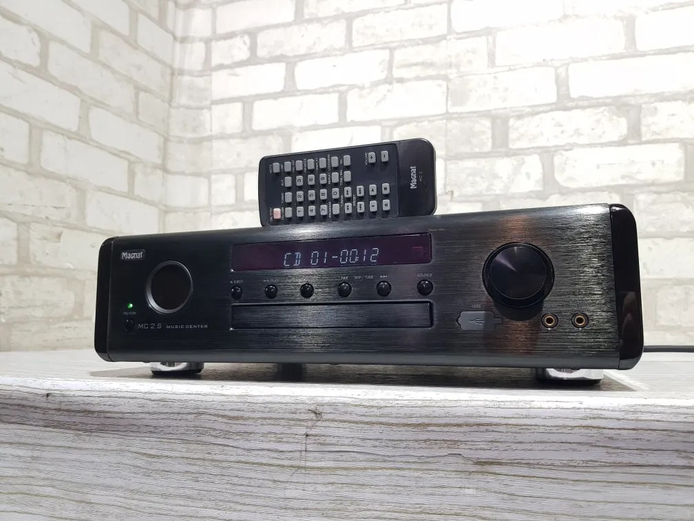 Magnat MC 2S Rare Vintage Hybrid CD Stereo Receiver Tested Working