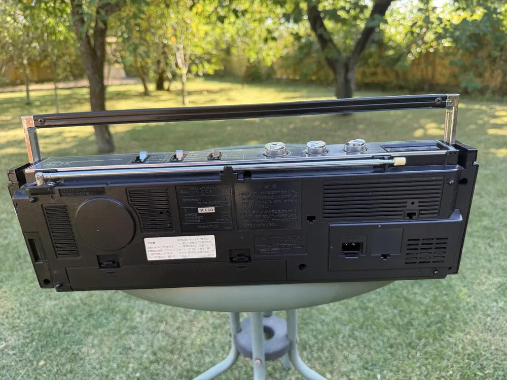 Toshiba RT-SF7 Rare Vintage Boombox Stereo Radio Cassette Player Working