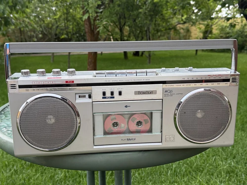 TOSHIBA RT-S63W Rare Vintage Boombox Stereo Cassette Player Working