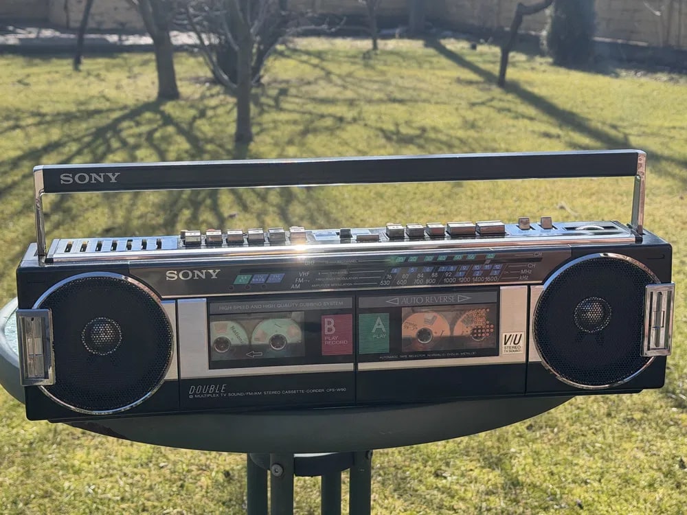Sony CFS-W 90 Rare Vintage Cassette Boombox Getto blaster Working Warranty