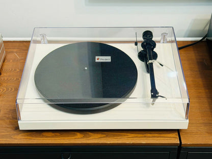 Pro-Ject Debut III Rare Vintage MINT Turntable Tested Working White