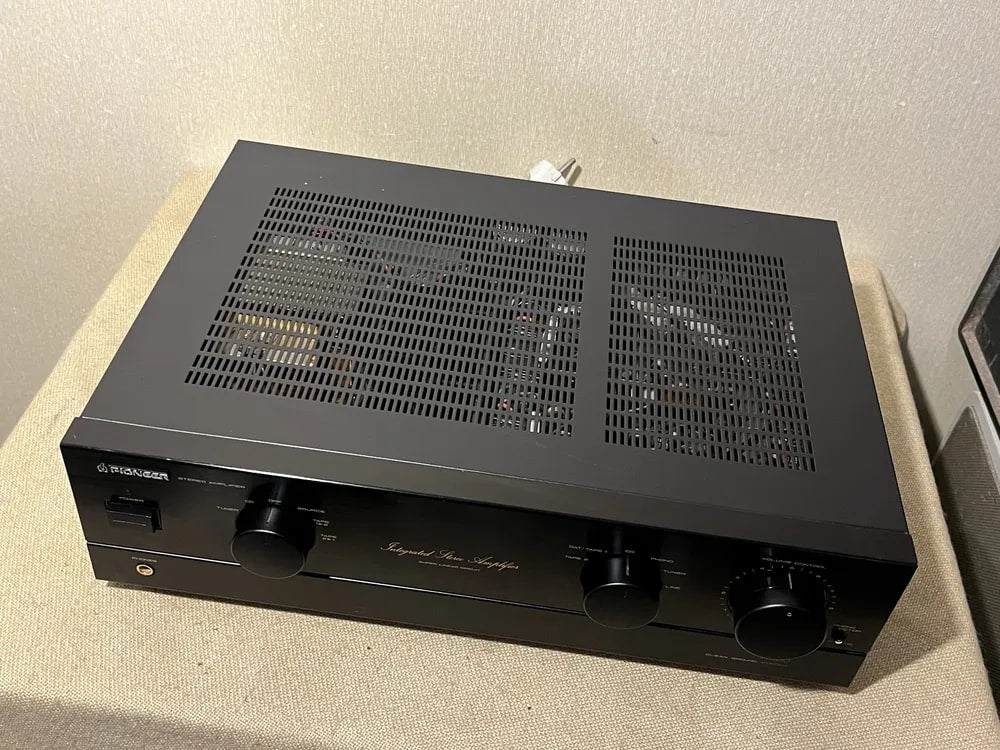 Pioneer A-400 Rare Vintage Integrated MINT Amplifier Warranty Working Hi-Fi