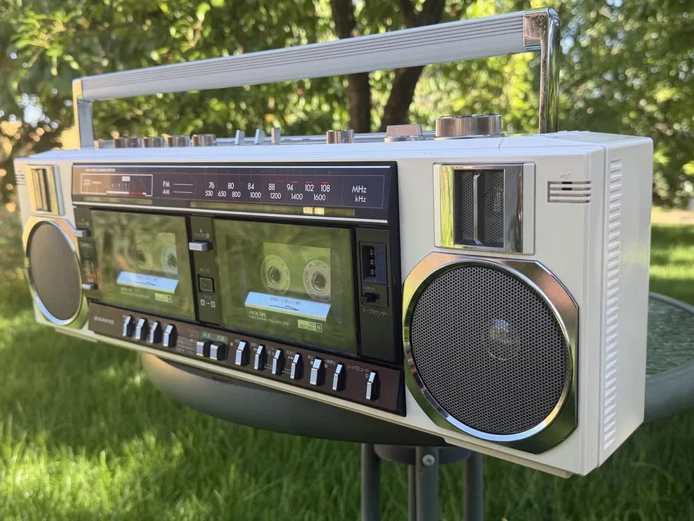 Sanyo WMR-D25 Rare Vintage Cassette Deck Boombox  Warranty White Pearl