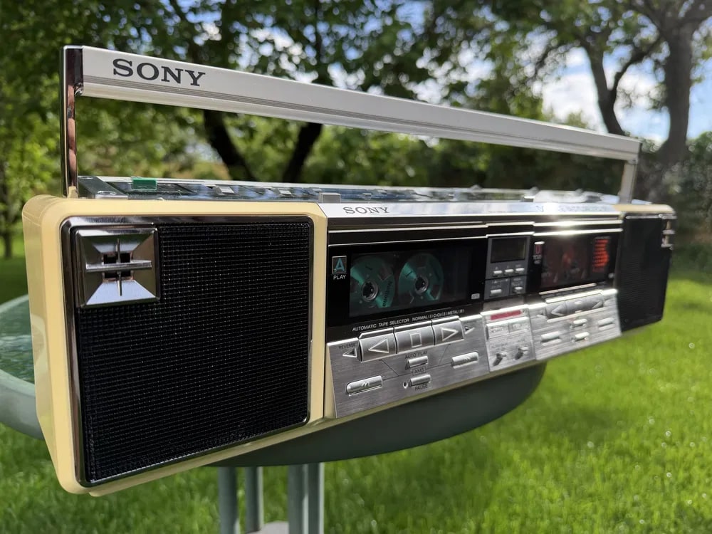 Sony CFS-W901 Rare Vintage MINT Collectible Cassette Boombox Getto blaster