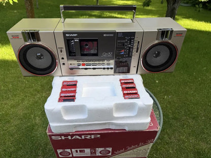 Sharp QT-37 Rare Vintage Mint Collectible Japan Boombox Getto blaster