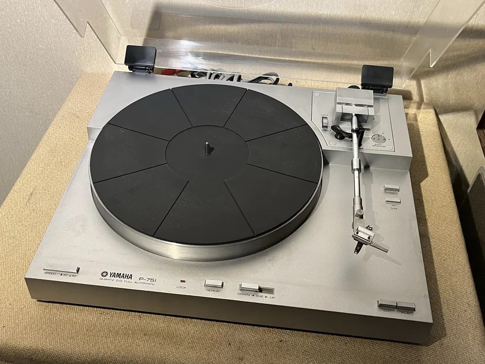 Yamaha P-751 Rare Vintage Turntable Warranty Quartz Direct Drive