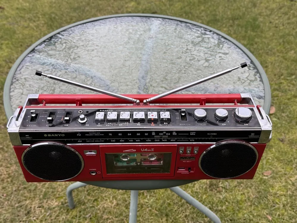 Sanyo MR-U4mkII Rare Vintage Stereo Boombox Cassette Radio Player