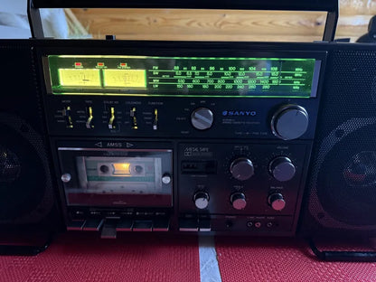 Sanyo M 9998LU Rare Vintage Cassette Boombox Getto blaster Serviced
