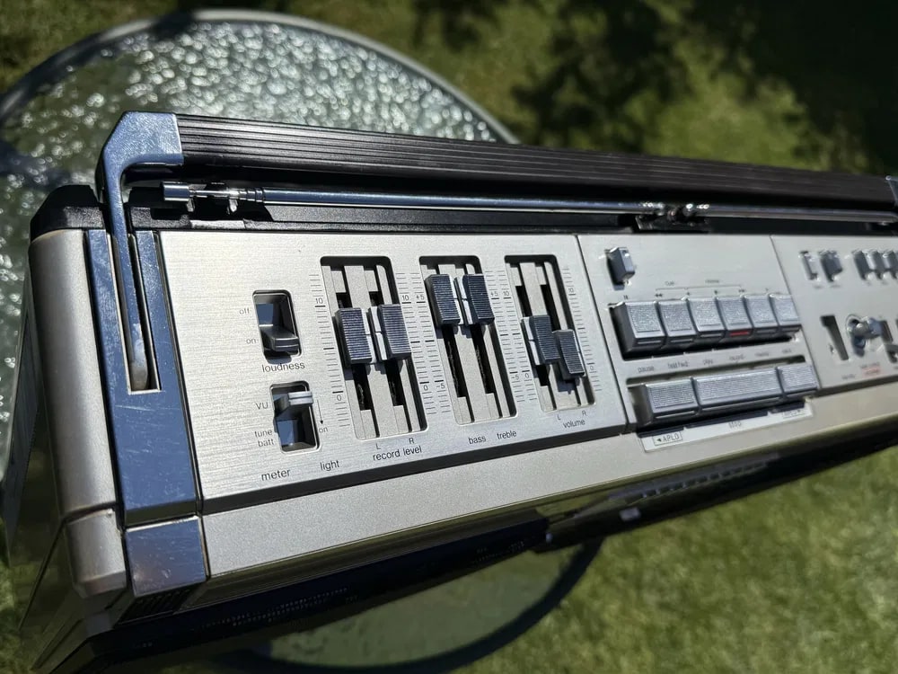 Sharp GF-9696Z Rare Vintage MINT Japan Boombox Getto blaster Serviced