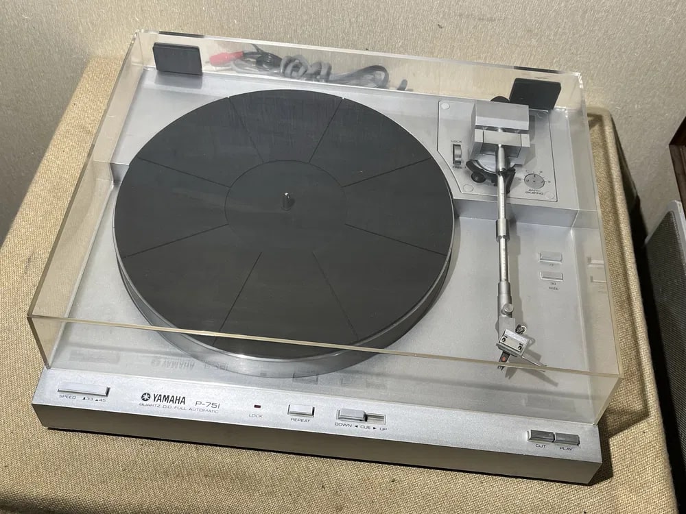 Yamaha P-751 Rare Vintage Turntable Warranty Quartz Direct Drive