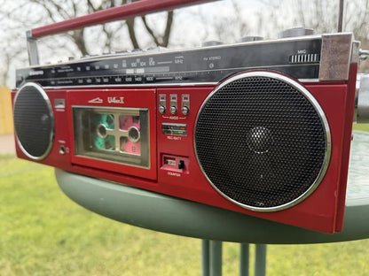 Sanyo MR-U4mkII Rare Vintage Stereo Boombox Cassette Radio Player