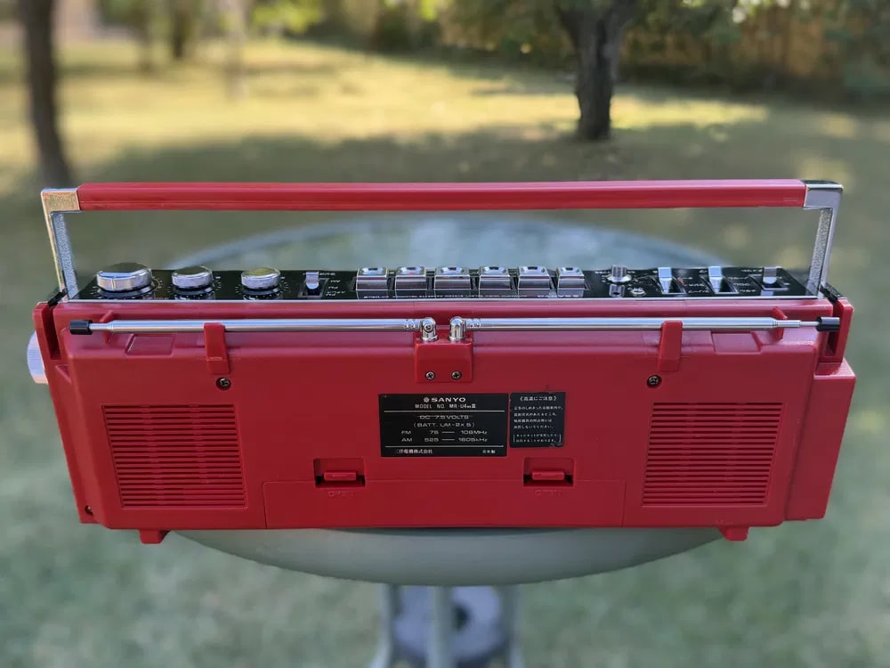 Sanyo MR-U4mkII Rare Vintage Stereo Boombox Cassette Radio Player