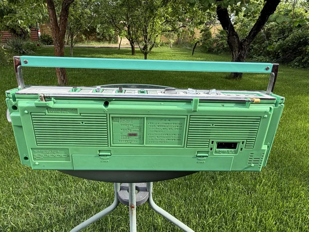 TOSHIBA RT-SF5 Rare Green Vintage Japan Boombox Getto Blaster Warranty