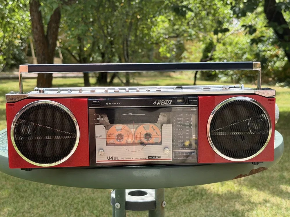Весна Sanyo U4 SL Rare Vintage Boombox Serviced Cassette AM/FM Radio Portable