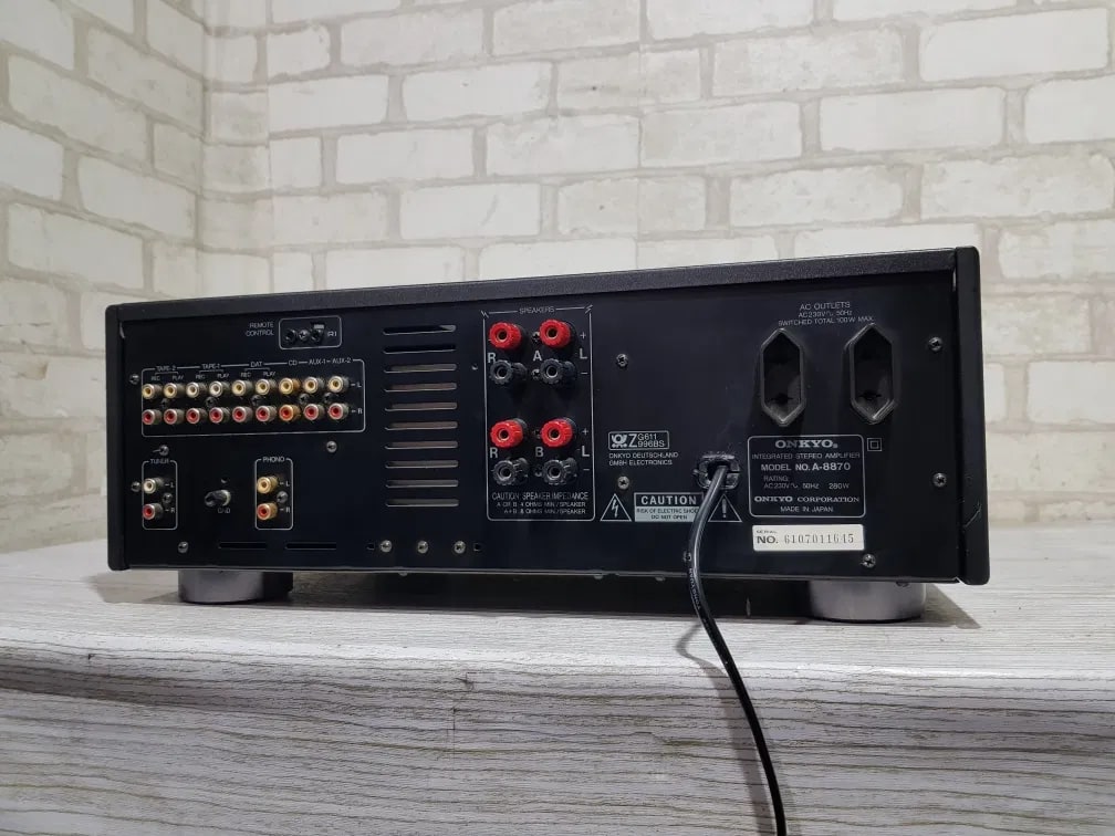 Onkyo A-8870 Rare Vintage Integrated Amplifier Tested Working Stereo