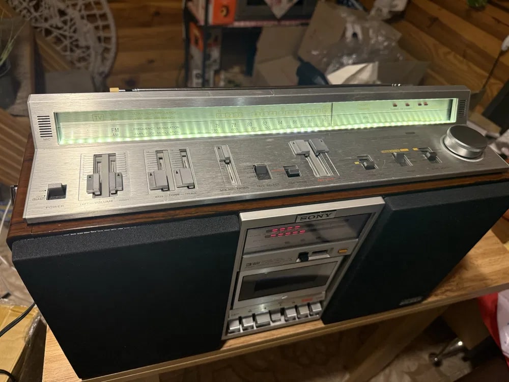 SONY CFS-V8 ZILBAR Rare Vintage Cassette Boombox Serviced Tested Japanese Hi-Fi