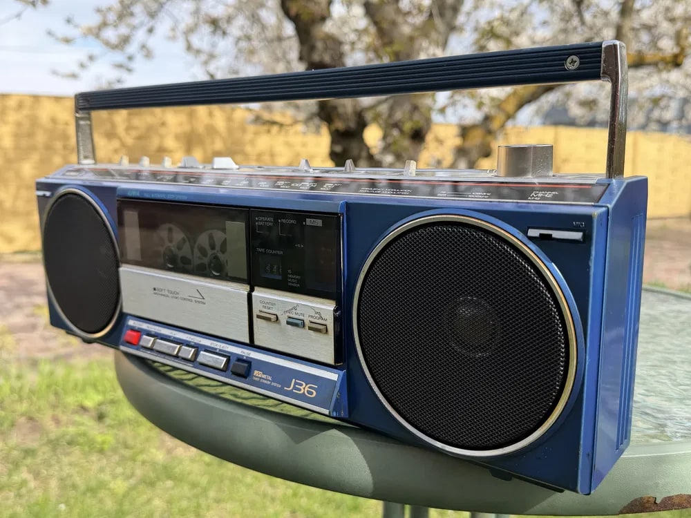 AIWA CS-G36 Rare Vintage Cassette Boombox Getto blaster Warranty Japan