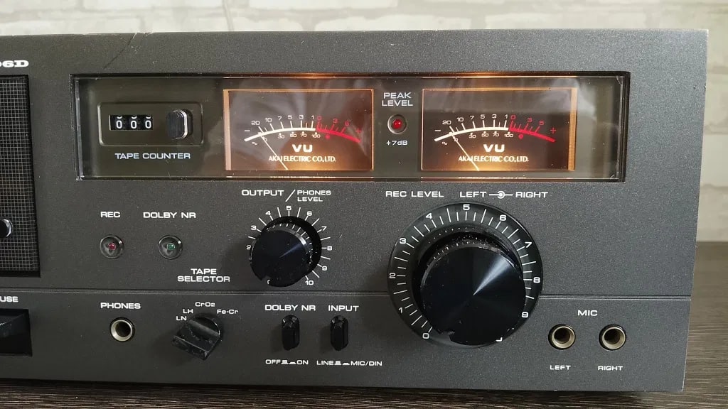 AKAI GXC-706D Rare Vintage Stereo Cassette Deck Warranty Tested 220V