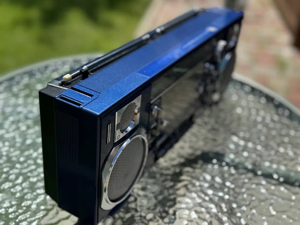 SANYO V8 Rare Vintage Cassette Boombox Getto blaster  Serviced Warranty