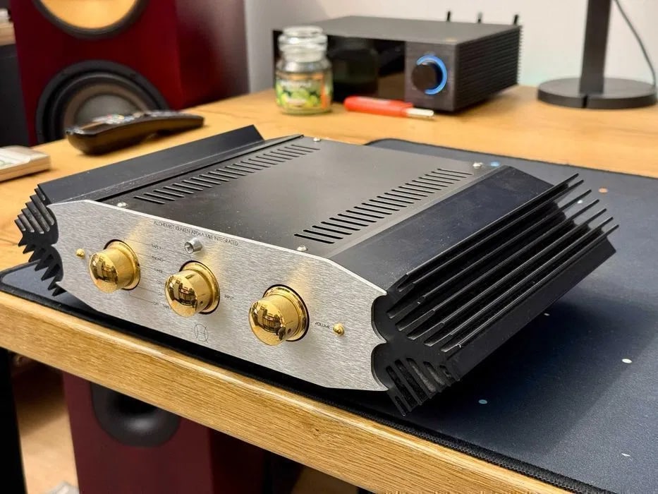 Alchemist Kraken APD6A MkII Rare Vintage MINT Integrated Amplifier Warranty