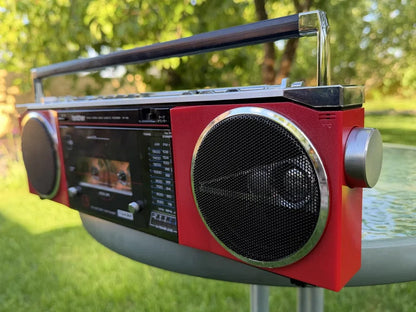 Sanyo U4 SLIM Rare Vintage Boombox Tested Stereo Cassette Radio