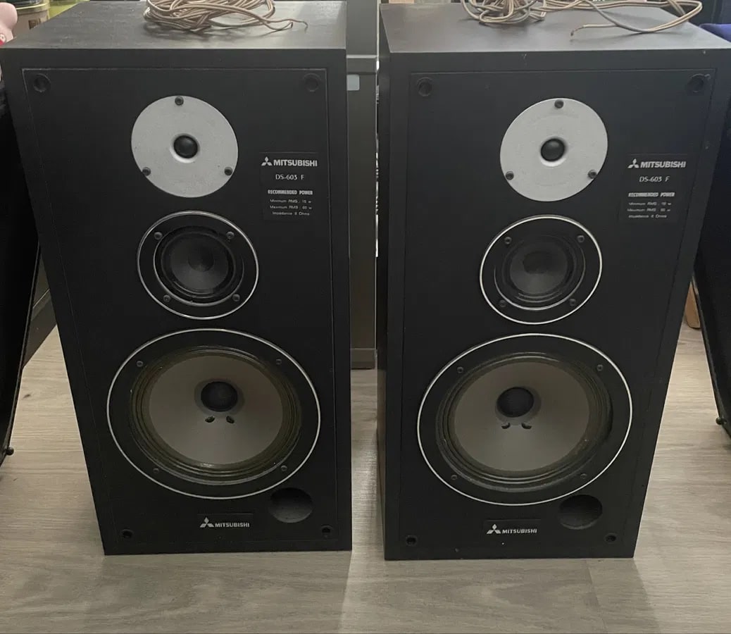 Mitsubishi MC-8000 Rare Vintage Music Center Stereo System With Speakers