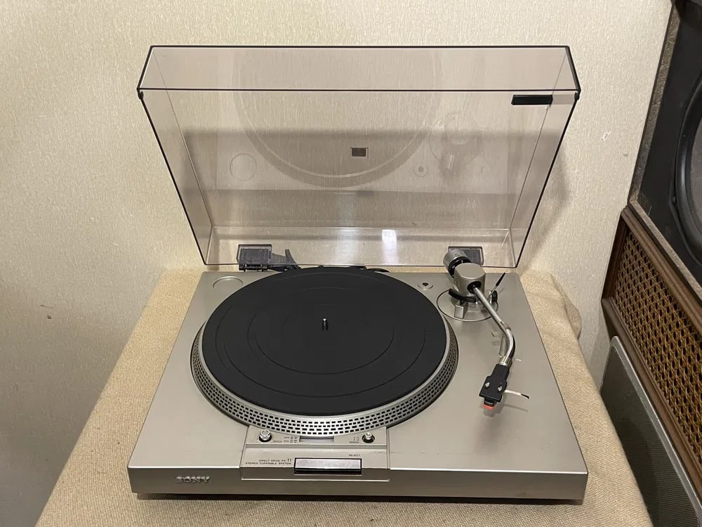 Sony PS-T1 Rare Vintage Turntable Warranty Tested Direct Drive Hi-Fi