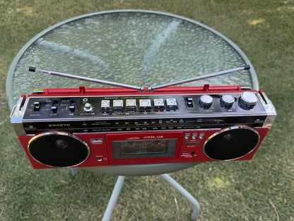 Sanyo MR-U4mkII Rare Vintage Stereo Boombox Cassette Radio Player