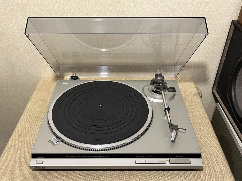 TECHNICS SL-QD33 Rare MINT Vintage Turntable Tested Warranty Quartz Direct Drive