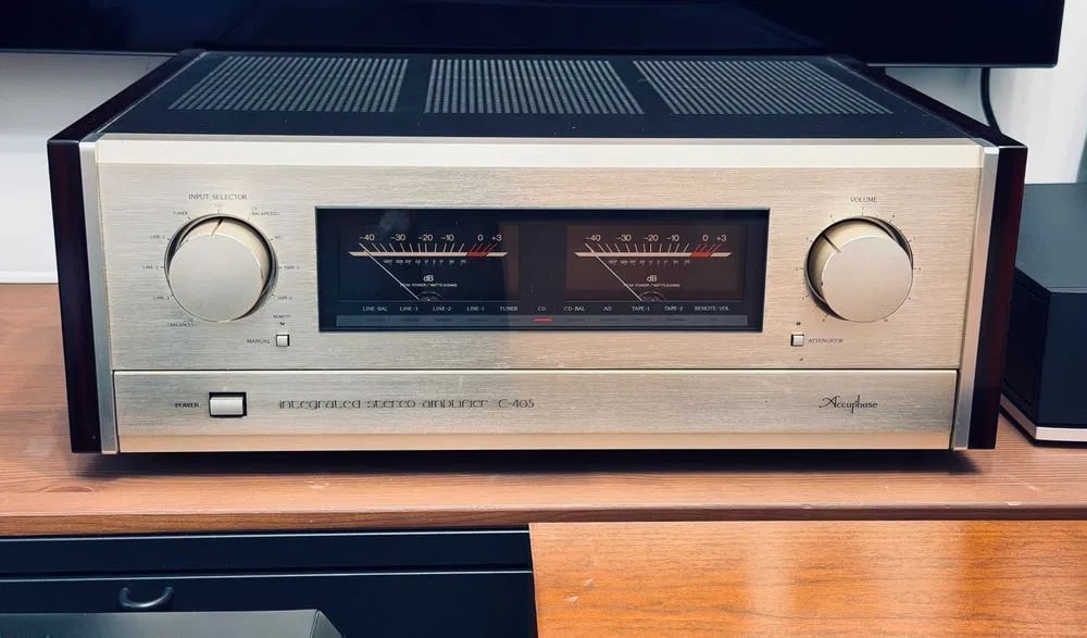 Accuphase E-405 Rare Vintage MINT Integrated Amplifier Serviced Warranty MM/MC