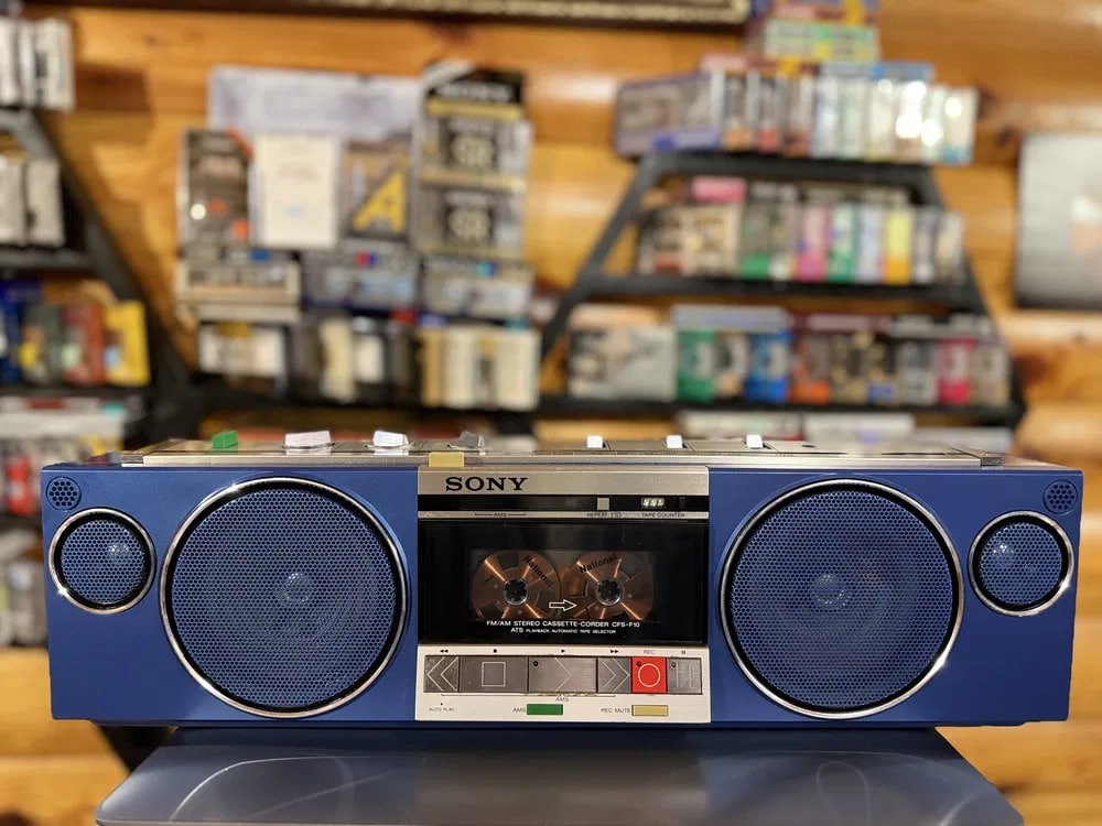Sony CFS-F10 Rare Vintage MINT Cassette Boombox Tested Portable Warranty Japan