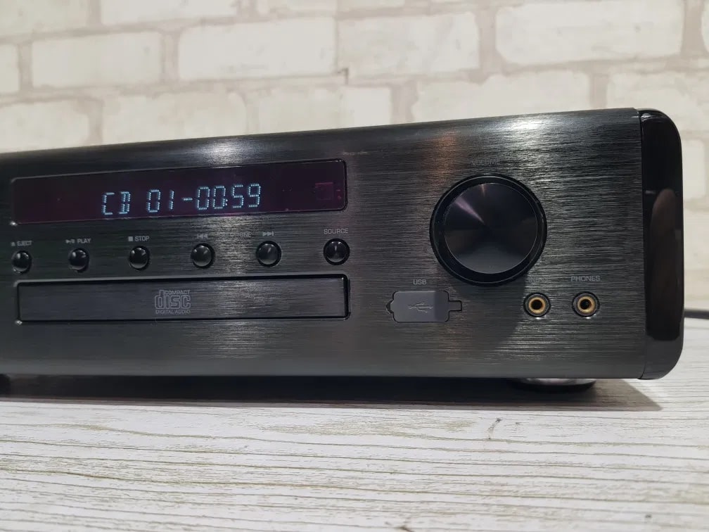 Magnat MC 2S Rare Vintage Hybrid CD Stereo Receiver Tested Working