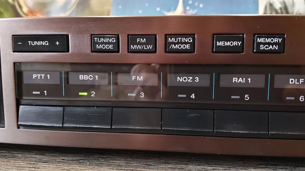 Sony ST-S222ES Rare Vintage FM Stereo FM-AM Tuner Serviced Working ES Series