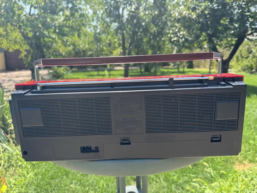 SANYO MR-V8MK Rare Vintage Mint Boombox Warranty 220V Fully Working Serviced