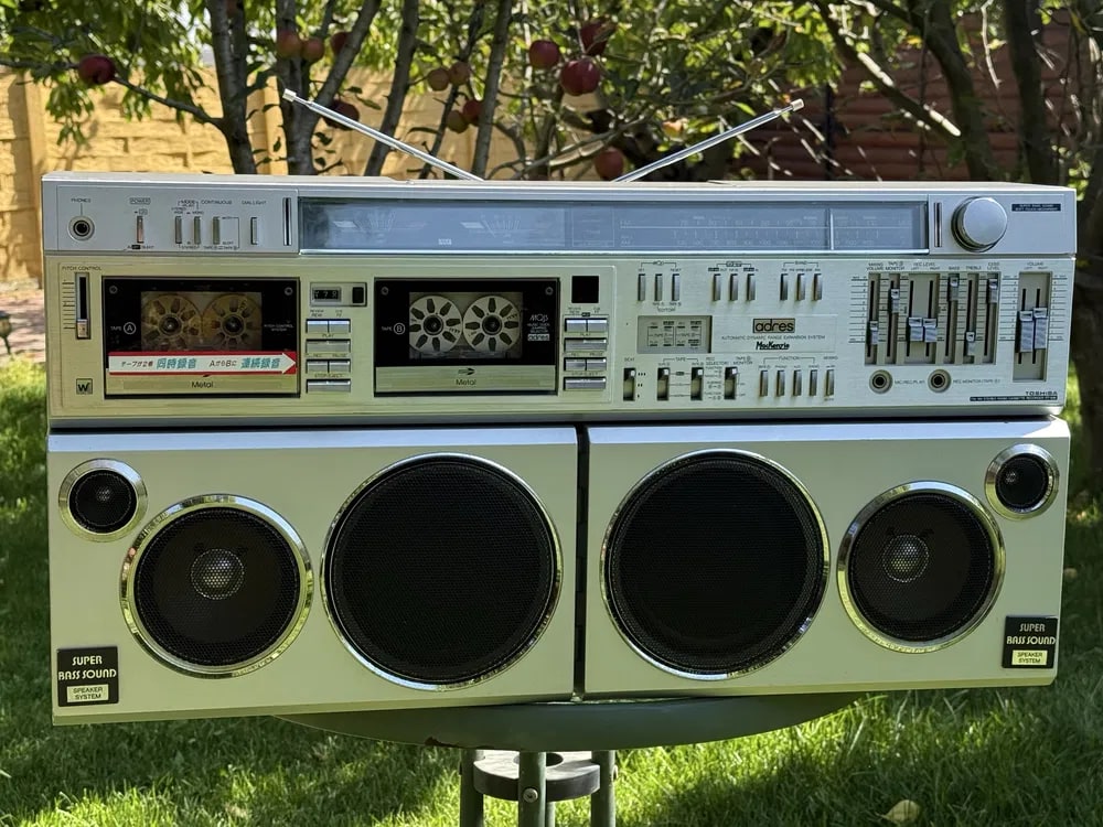 Toshiba RT-S 98 Rare Vintage Boombox Getto blaster Warranty Cassette Serviced