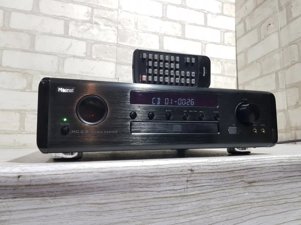 Magnat MC 2S Rare Vintage Hybrid CD Stereo Receiver Tested Working