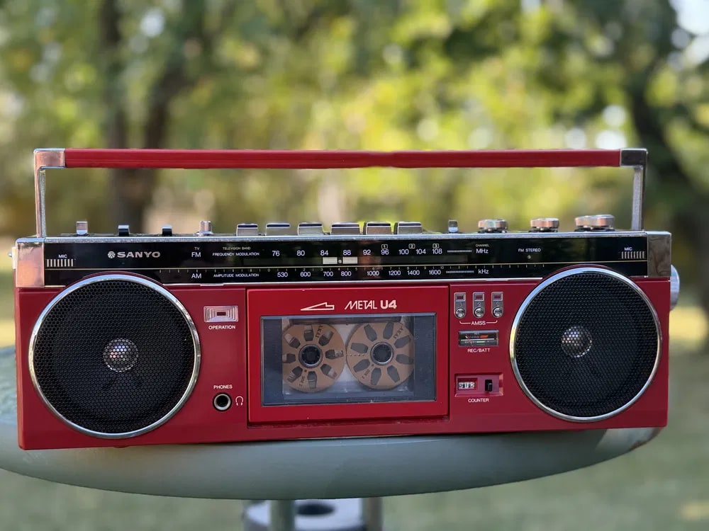 Sanyo MR-U4mkII Rare Vintage Stereo Boombox Cassette Radio Player