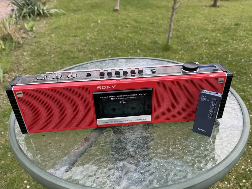 Sony CFS-FM7 Super Rare 2 in 1 Vintage Boombox Warranty Detachable Radio