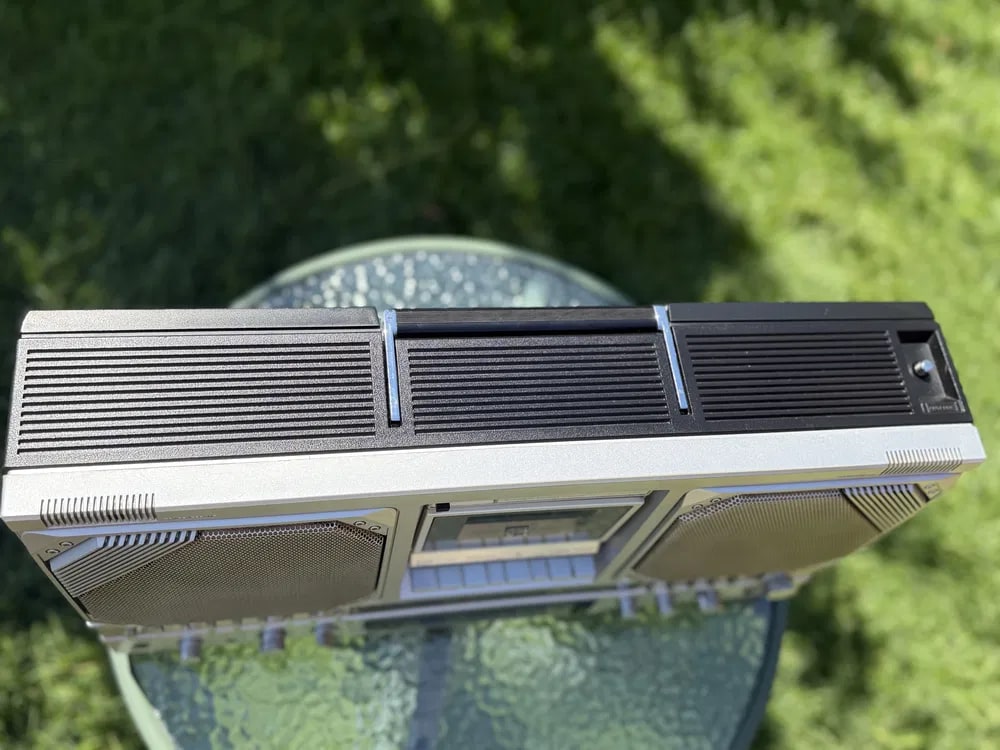 AKAI AJ-530FS Rare Vintage Japan Boombox Getto blaster Serviced Warranty
