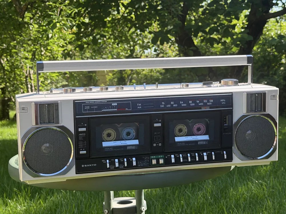 Sanyo WMR-D25 Rare Vintage Cassette Deck Boombox  Warranty White Pearl