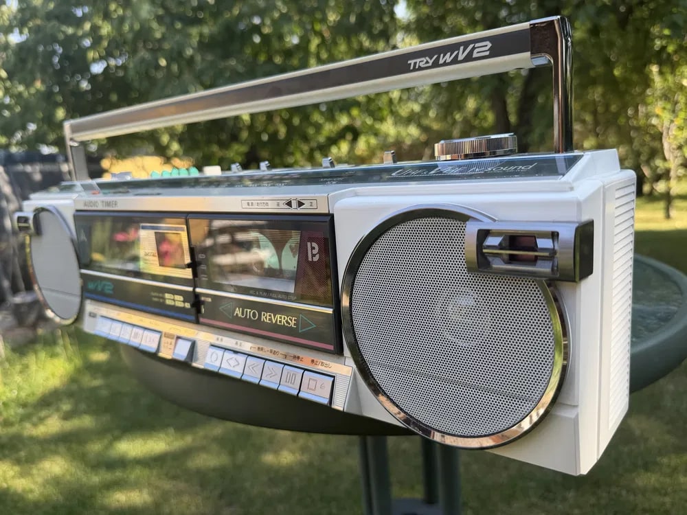 Sanyo MR-WV2(W) Rare Vintage Boombox Working Stereo Radio Cassette