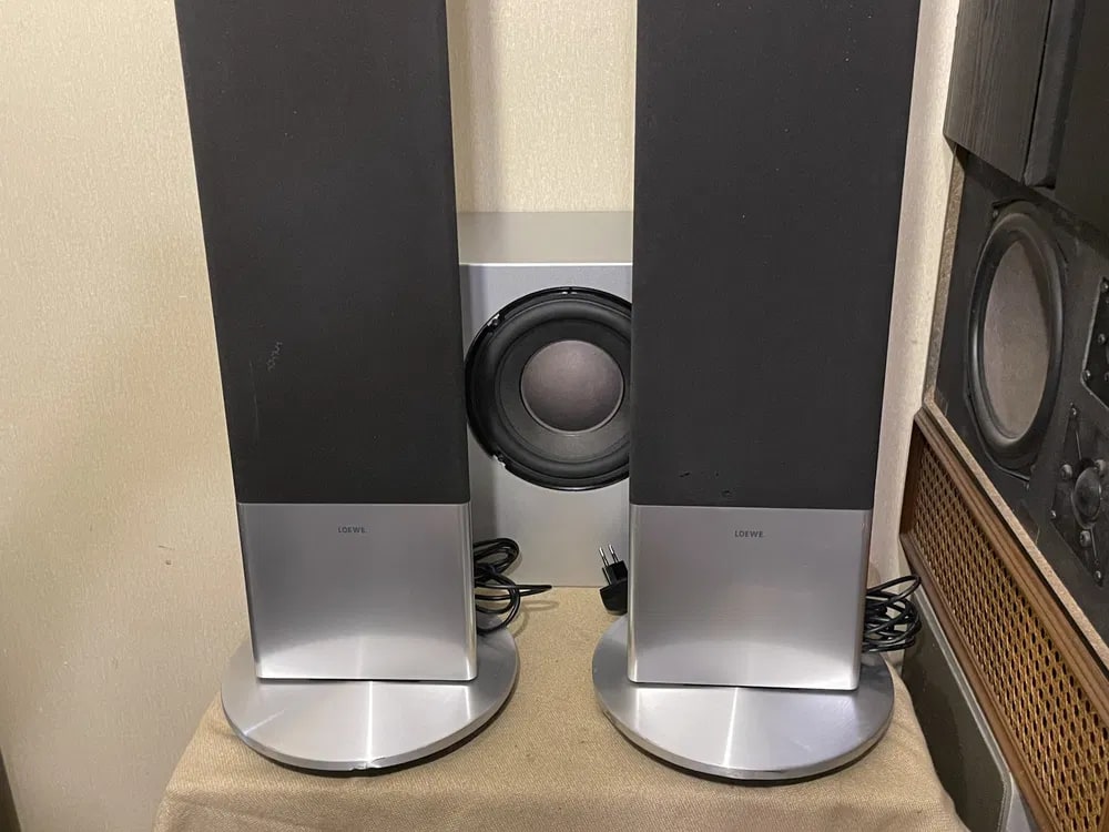 Loewe Individual Stand Speaker SL Subwoofer 525 Rare Vintage Speaker Warranty
