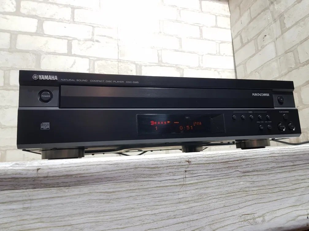 Yamaha CDC-585 Rare Vintage CD Changer Tested Working 5-Disc Carousel
