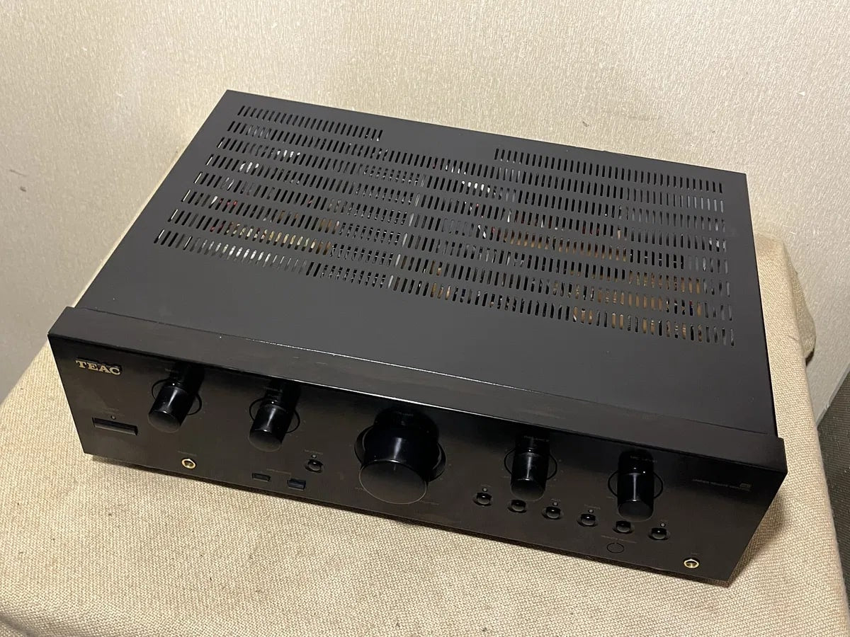 TEAC A-R300 Rare Vintage Amplifier Tested Hi-Fi Stereo 2x50W