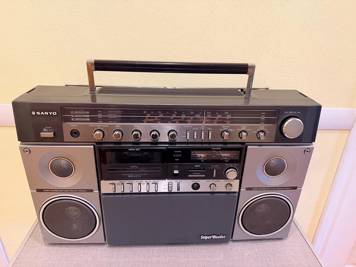 SANYO M X960K Rare Vintage Boombox Working Stereo 4-Band Radio Cassette