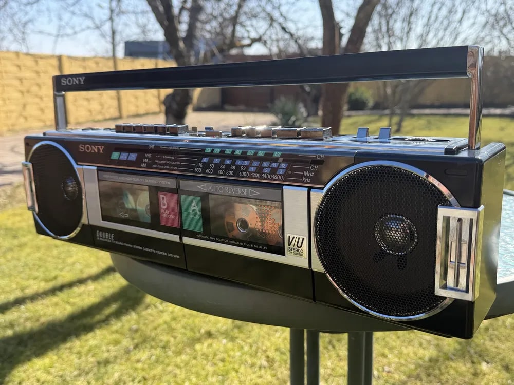 Sony CFS-W 90 Rare Vintage Cassette Boombox Getto blaster Working Warranty