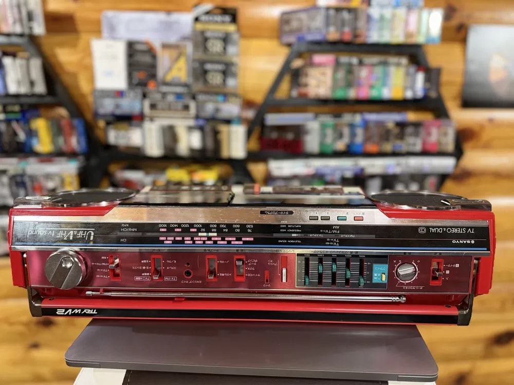 Sanyo MR-WV2(R) Rare Vintage Cassette Boombox Getto blaster Serviced Warranty