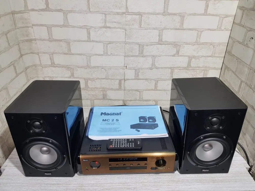 MC-2 / MC2 Magnat MC-2 Rare Vintage Tube CD Receiver Stereo System Tested Hi-Fi