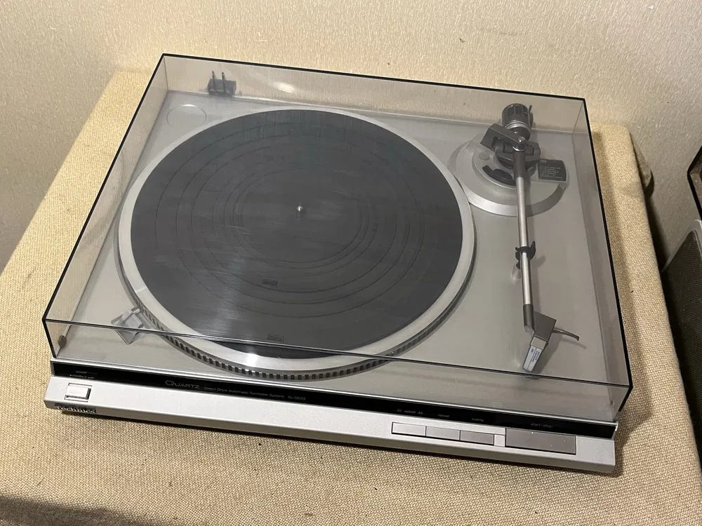 TECHNICS SL-QD33 Rare MINT Vintage Turntable Tested Warranty Quartz Direct Drive